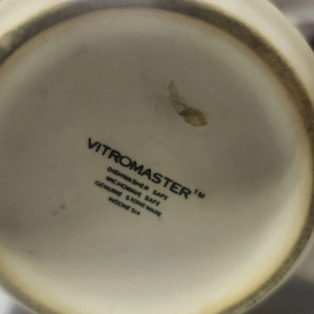 Vintage dancing‎ santa stoneware coffee mug vitromaster